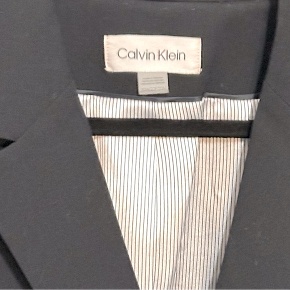 🌟NWOT CALVIN KLEIN Dark Navy Blue Blazer, Sz. 20, Silk Pinstripe Lined, 10/10 ❄️ - Picture 4 of 13
